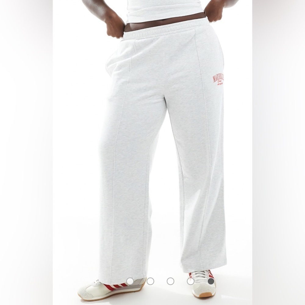 ASOS DESIGN Curve straight leg jogger with Marseille embroidered graphic 2XL - Picture 15 of 16